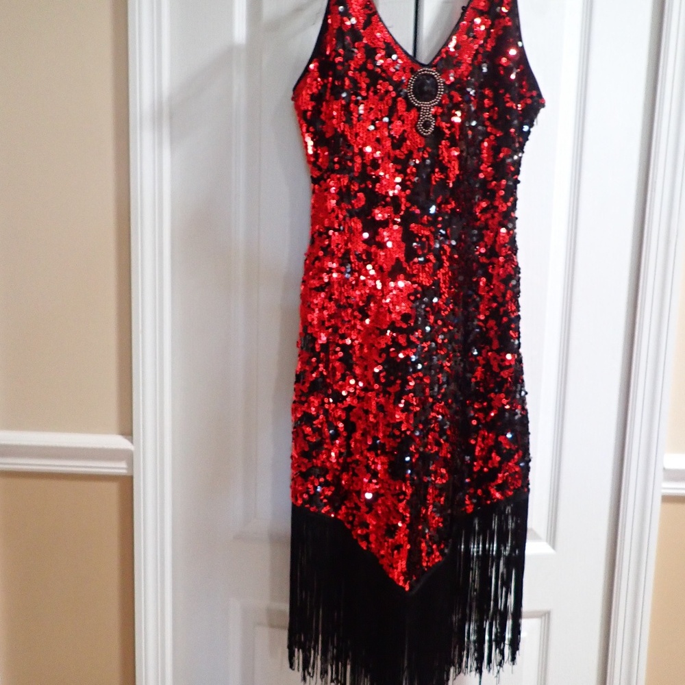 Stunning Red and Black Strap Stretchy Flapper 32”